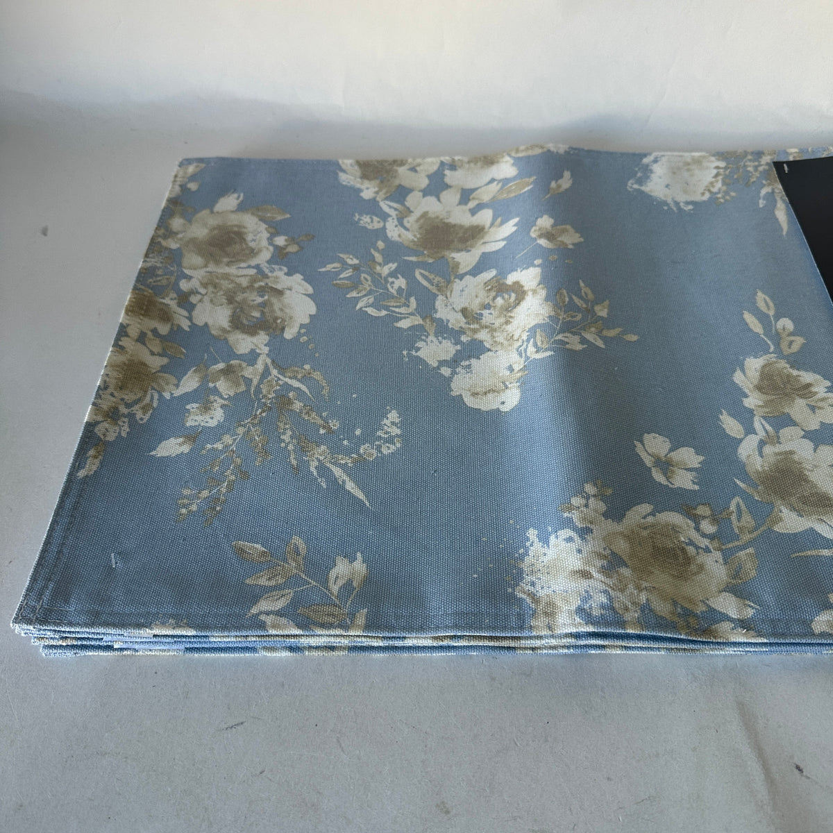 Set 1x Tablecloth + 4x Placemats - Light Blue Floral