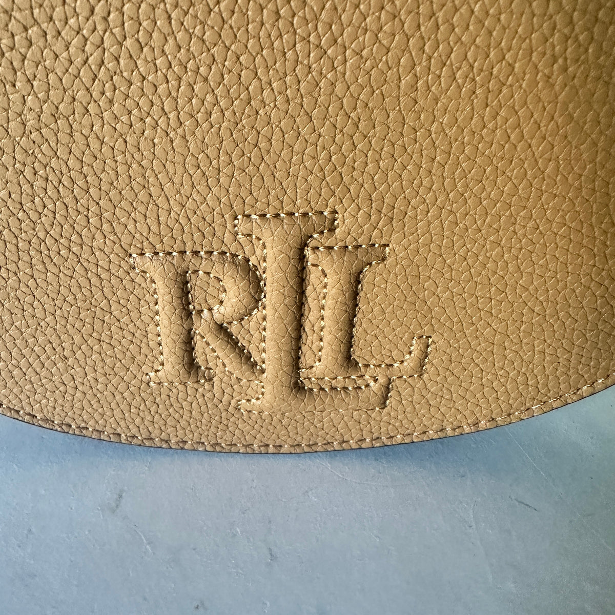 Witley Messenger Bag - Buff