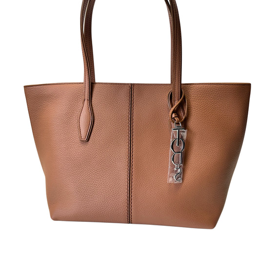 ANQ Shopping Zip Media - Brandy