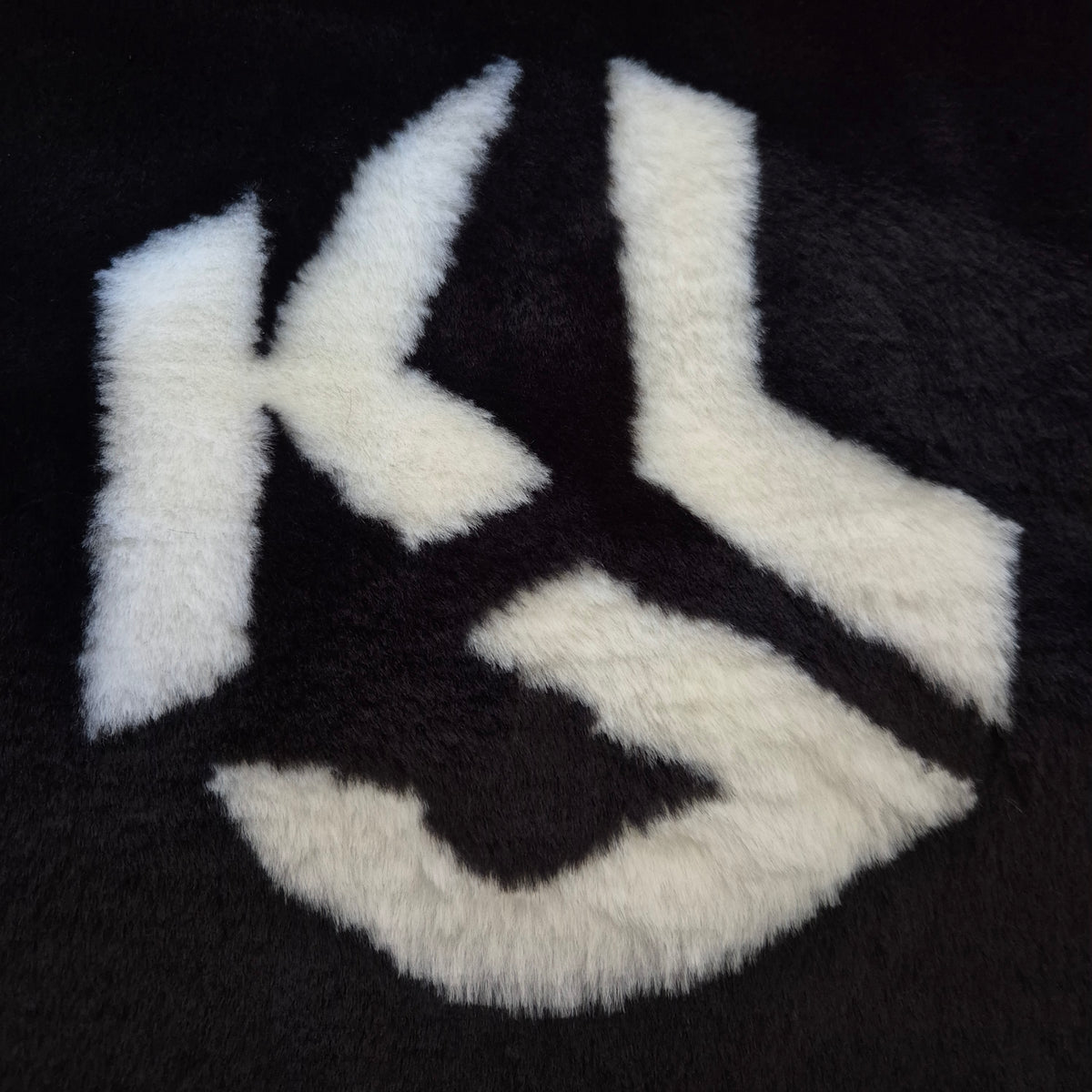 Tote Fur Logo black