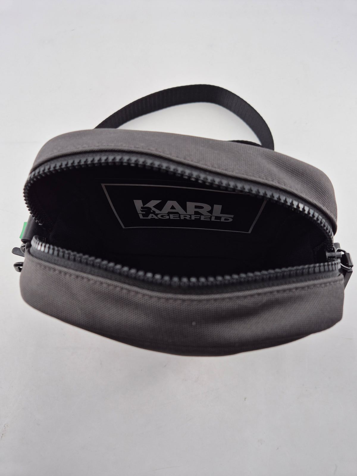 Crossbody Pass dark grey