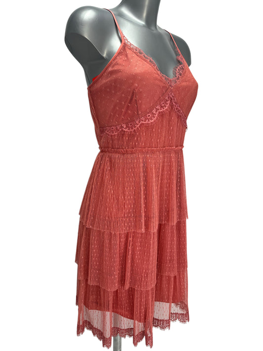 Tiered Pleated Dress - Red - XS