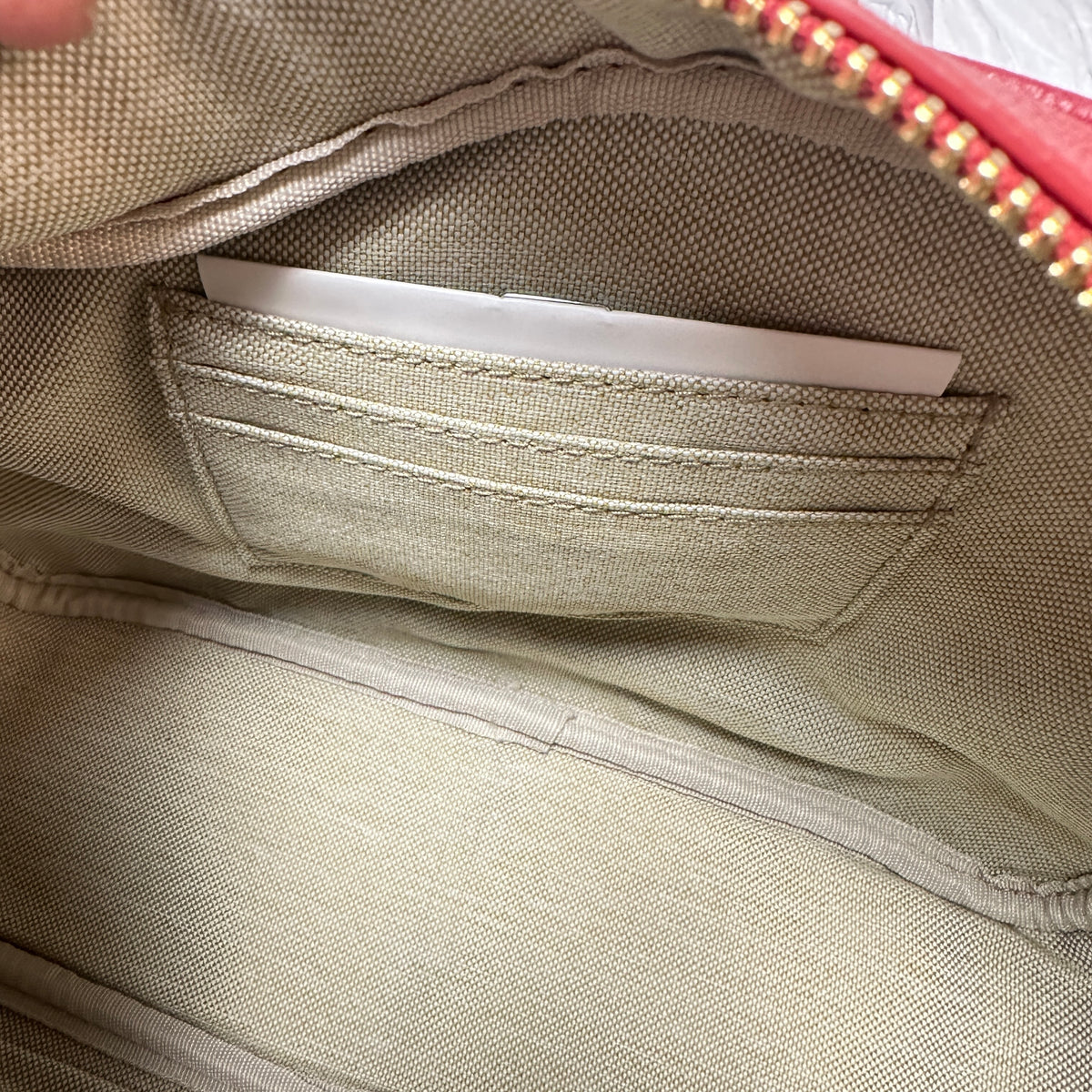 Mia Sofia Messenger Bag - Lacca
