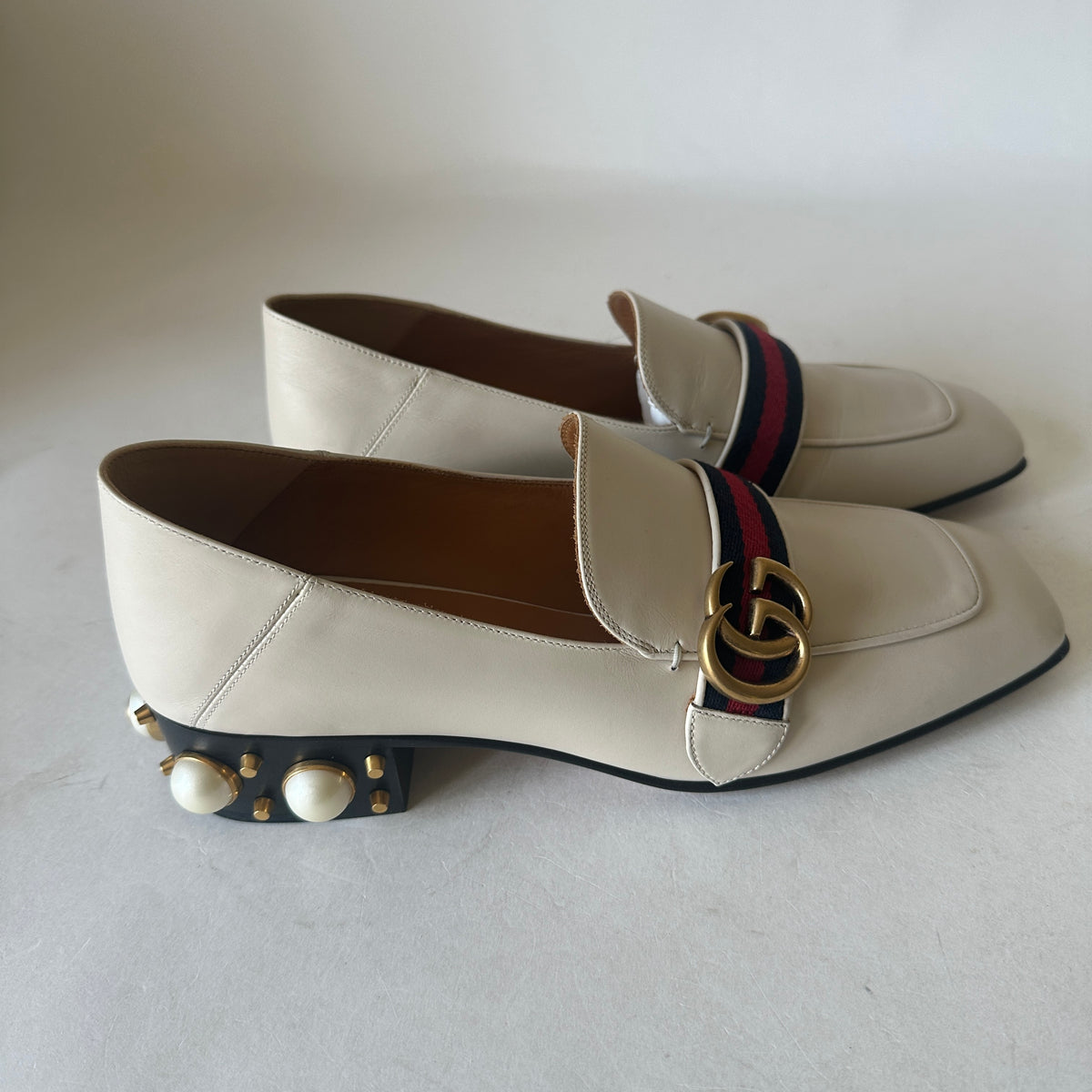 Pearl-Embellished Block Heel Pumps - Creme - EU 40
