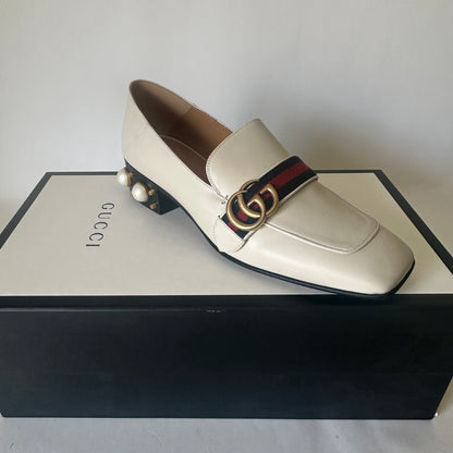 Pearl-Embellished Block Heel Pumps - Creme - EU 40