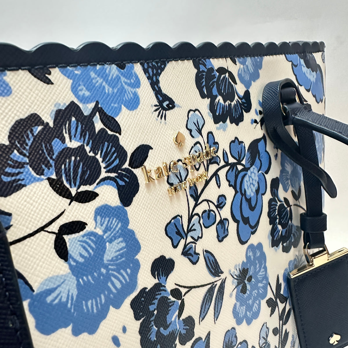 Perfect Large Tote white blue peacock