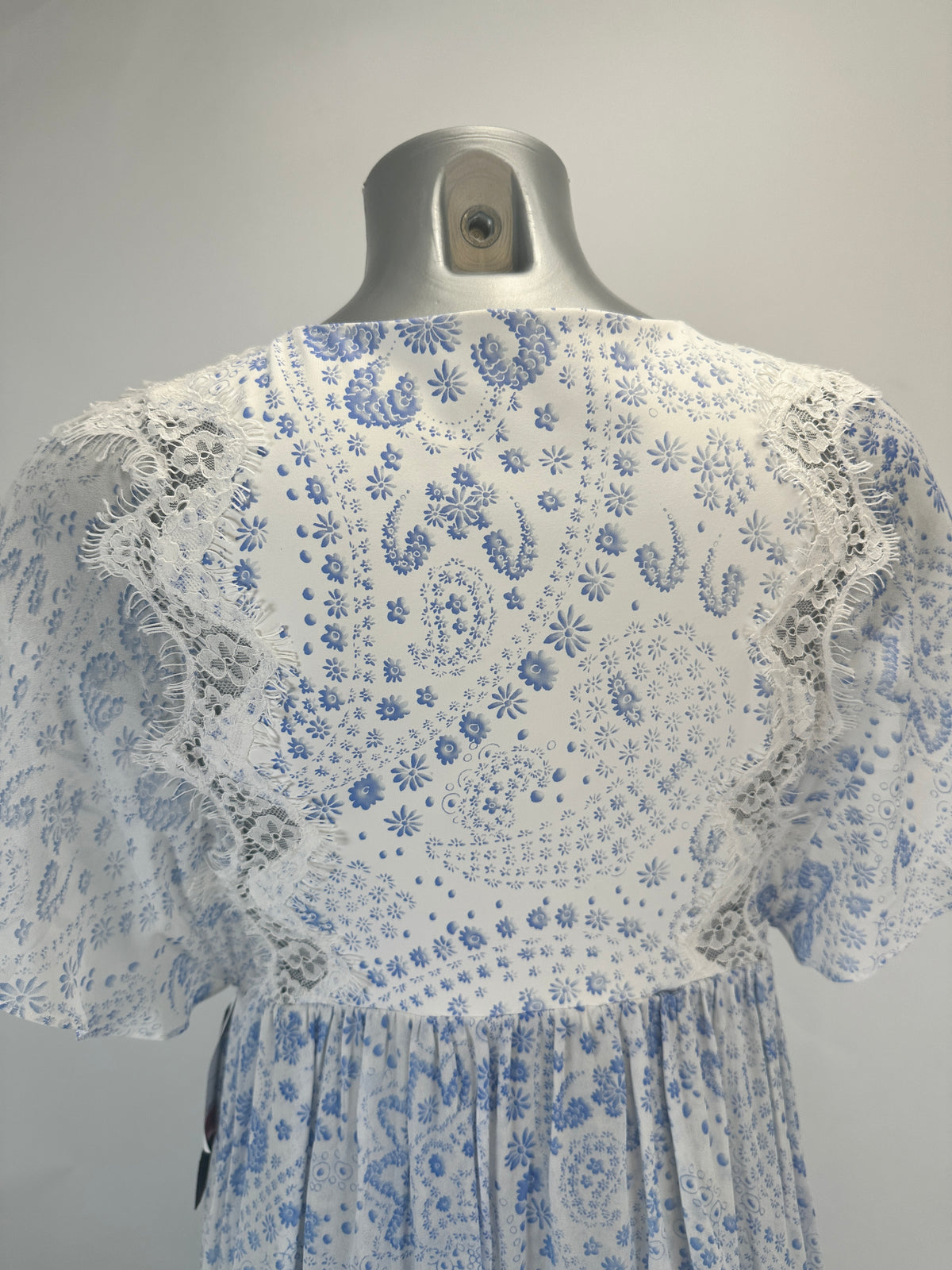 Empire-Waist Lace Dress - White/Blue - XS