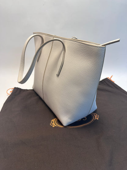 ANQ Shopping Media Zip - White