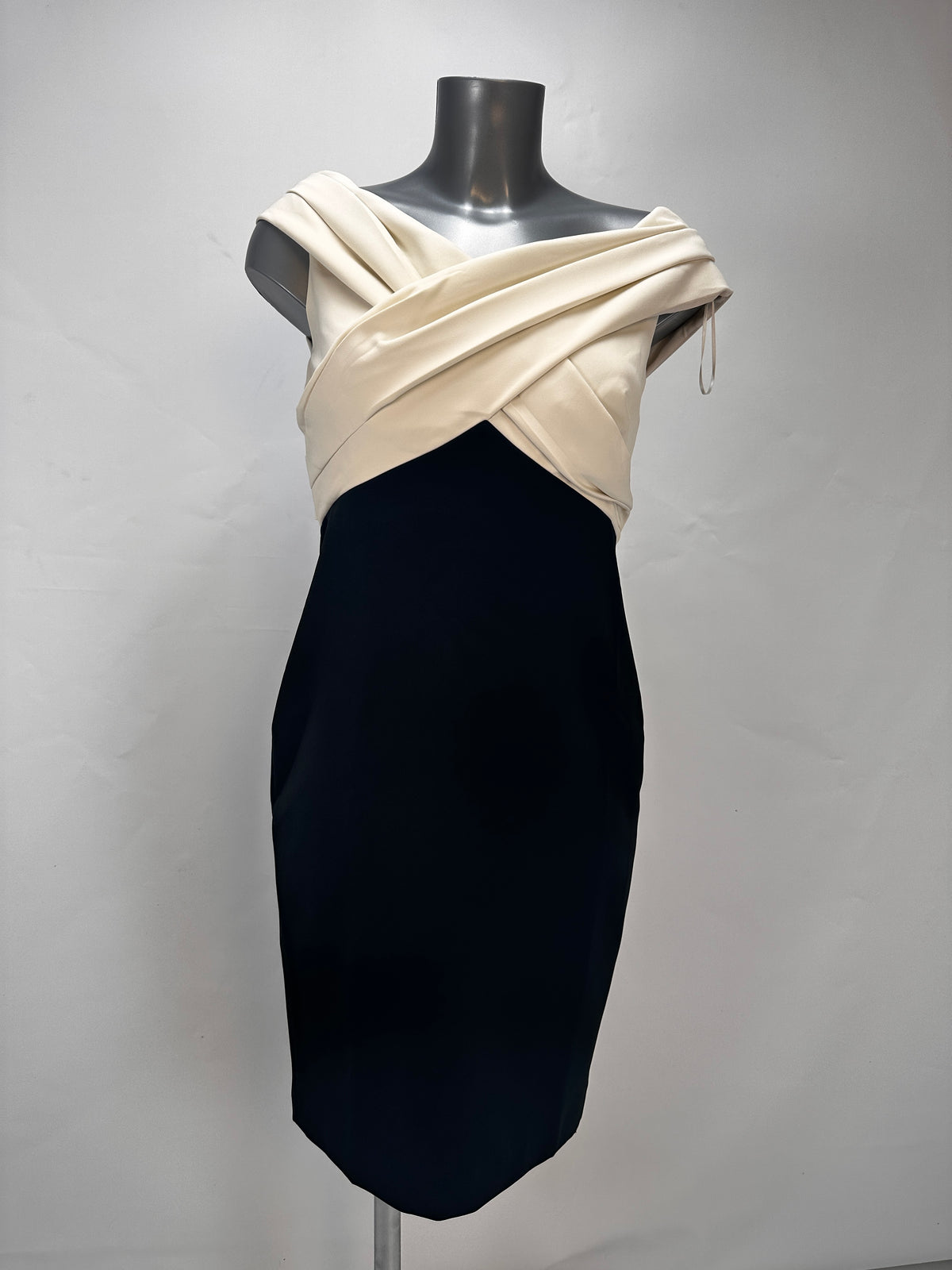 Irene Cocktail Dress - Cream Black - M