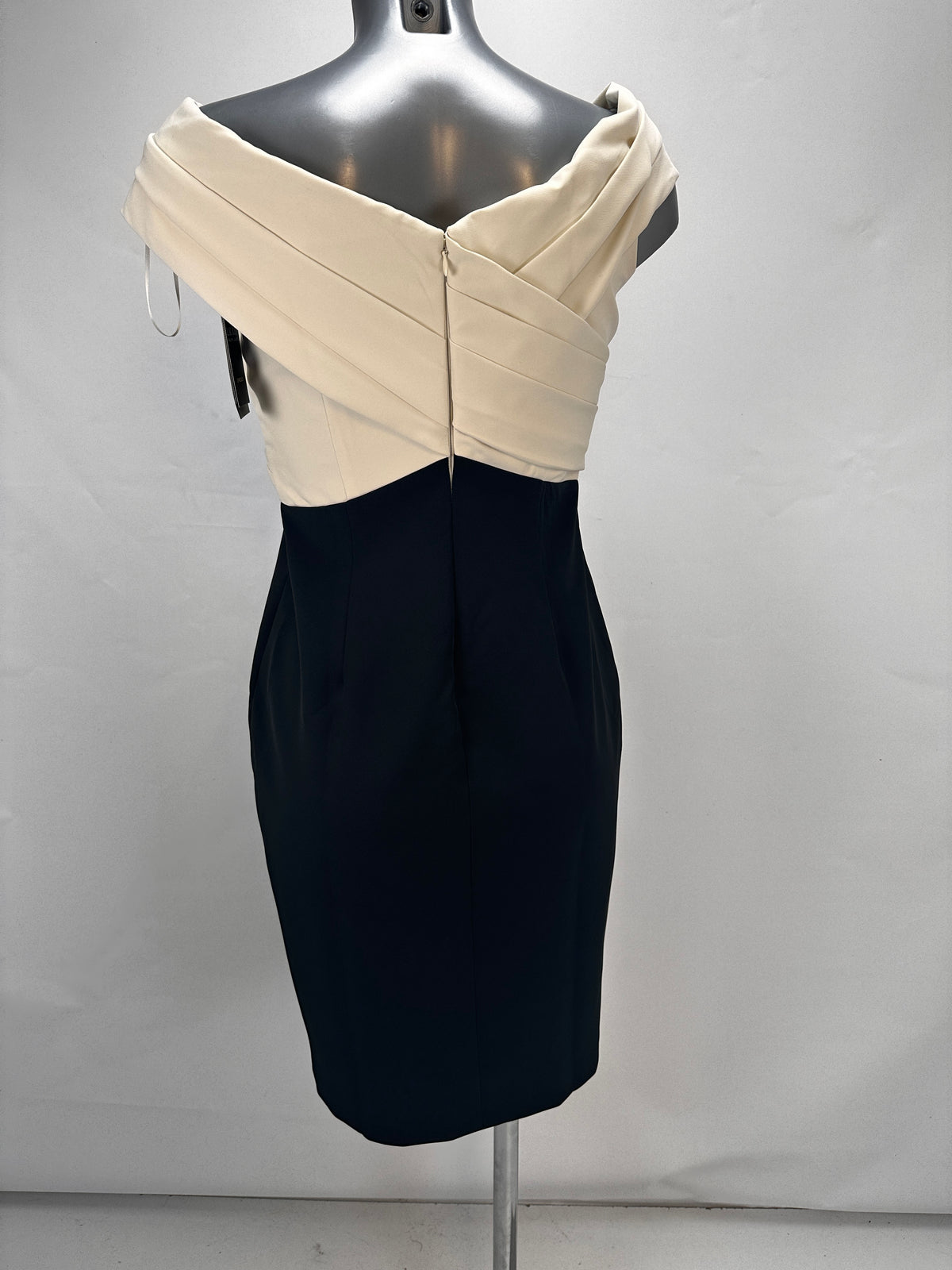 Irene Cocktail Dress - Cream Black - M