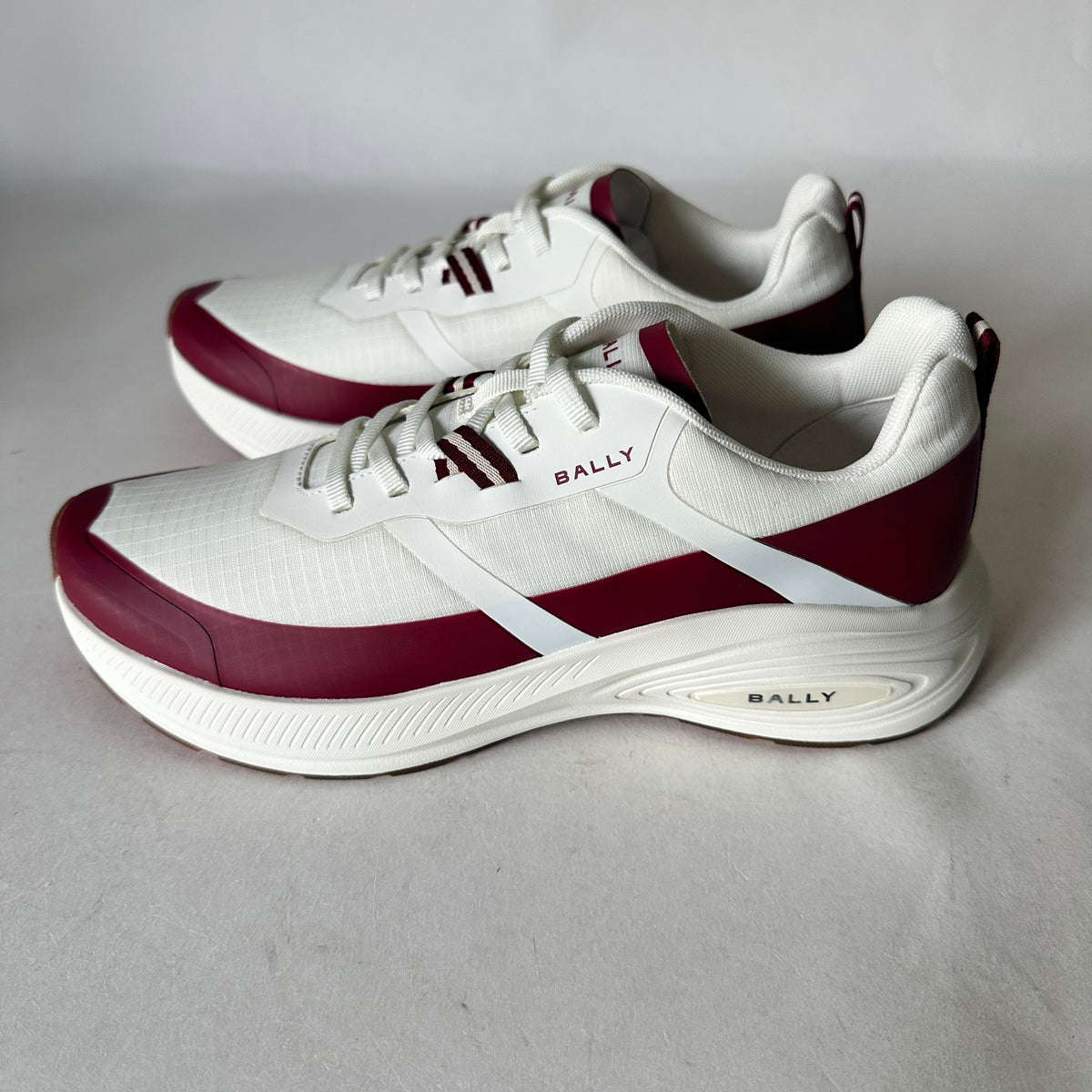 Running Tec Sneakers - White/Red - EU 43