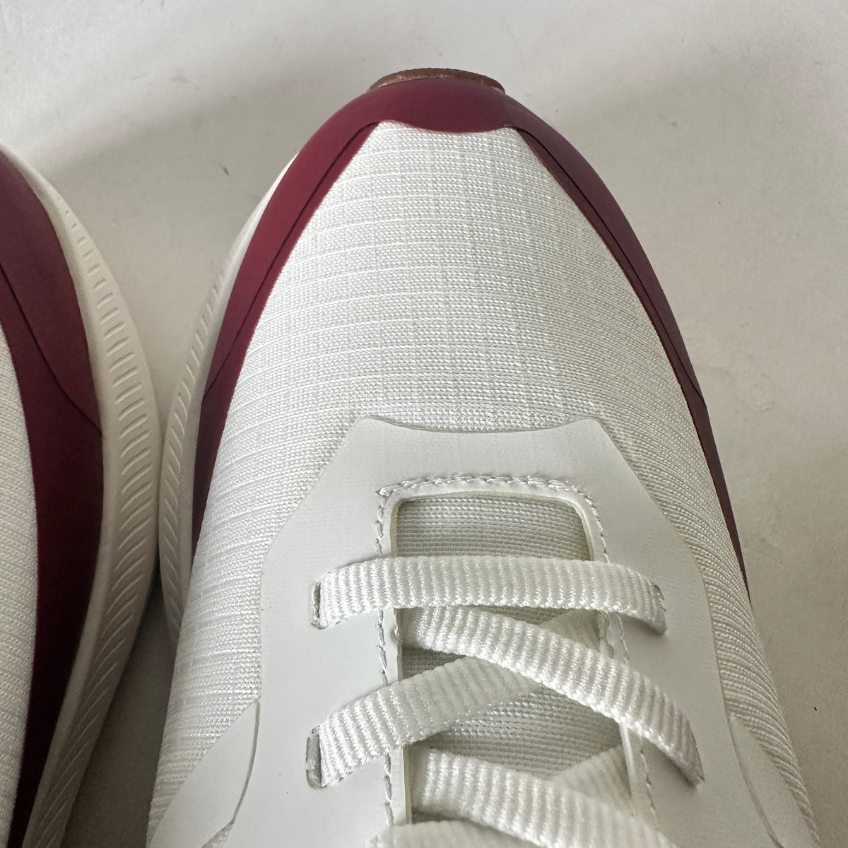 Running Tec Sneakers - White/Red - EU 43
