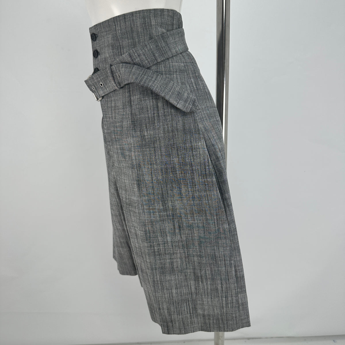 Long Shorts with Belt - Grey - M