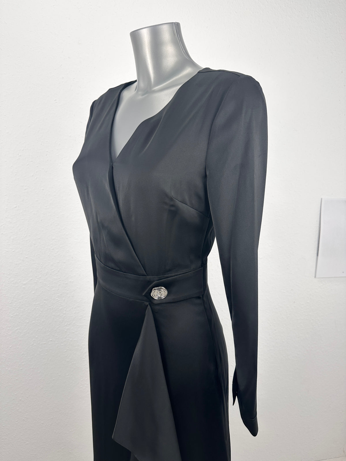 Seal Button Satin Dress - Black - S