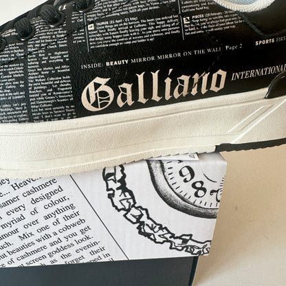 Sneakers Newspaper Print - Black - EU 37
