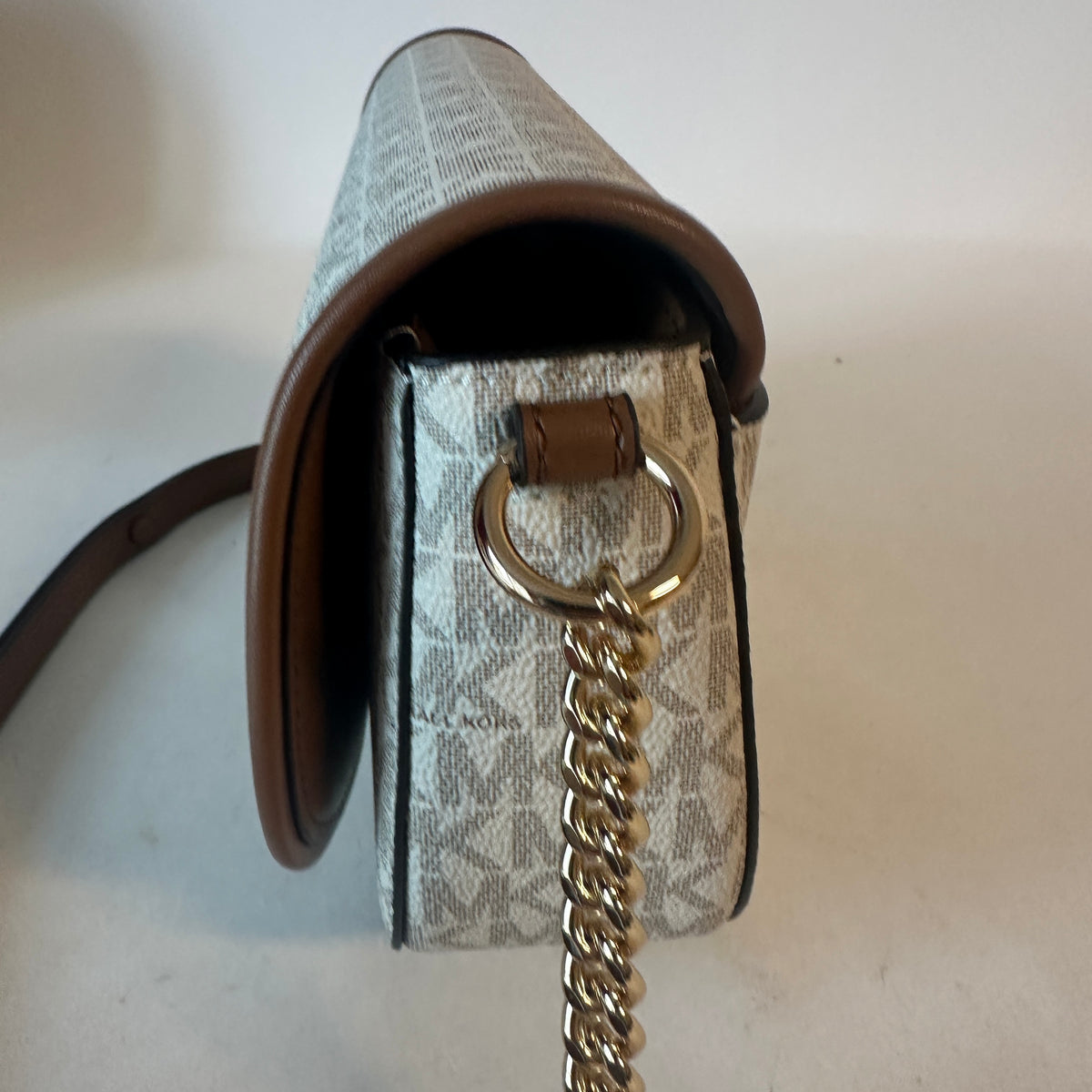 Mila Sling Messenger Monogram - Vanilla