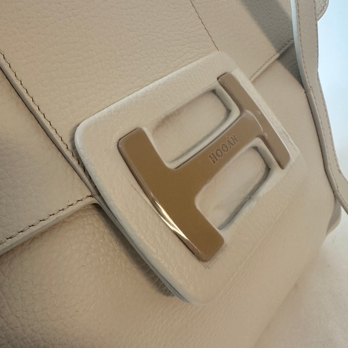 H-Bag Shopping Leather Tote - White