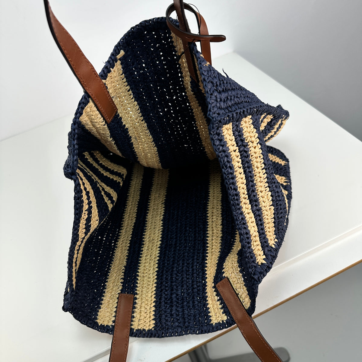 Wilow Paperstraw Tote - Blue/Beige