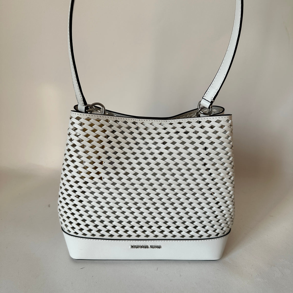 Pratt Medium Bucket Shoulder Bag - Optic White