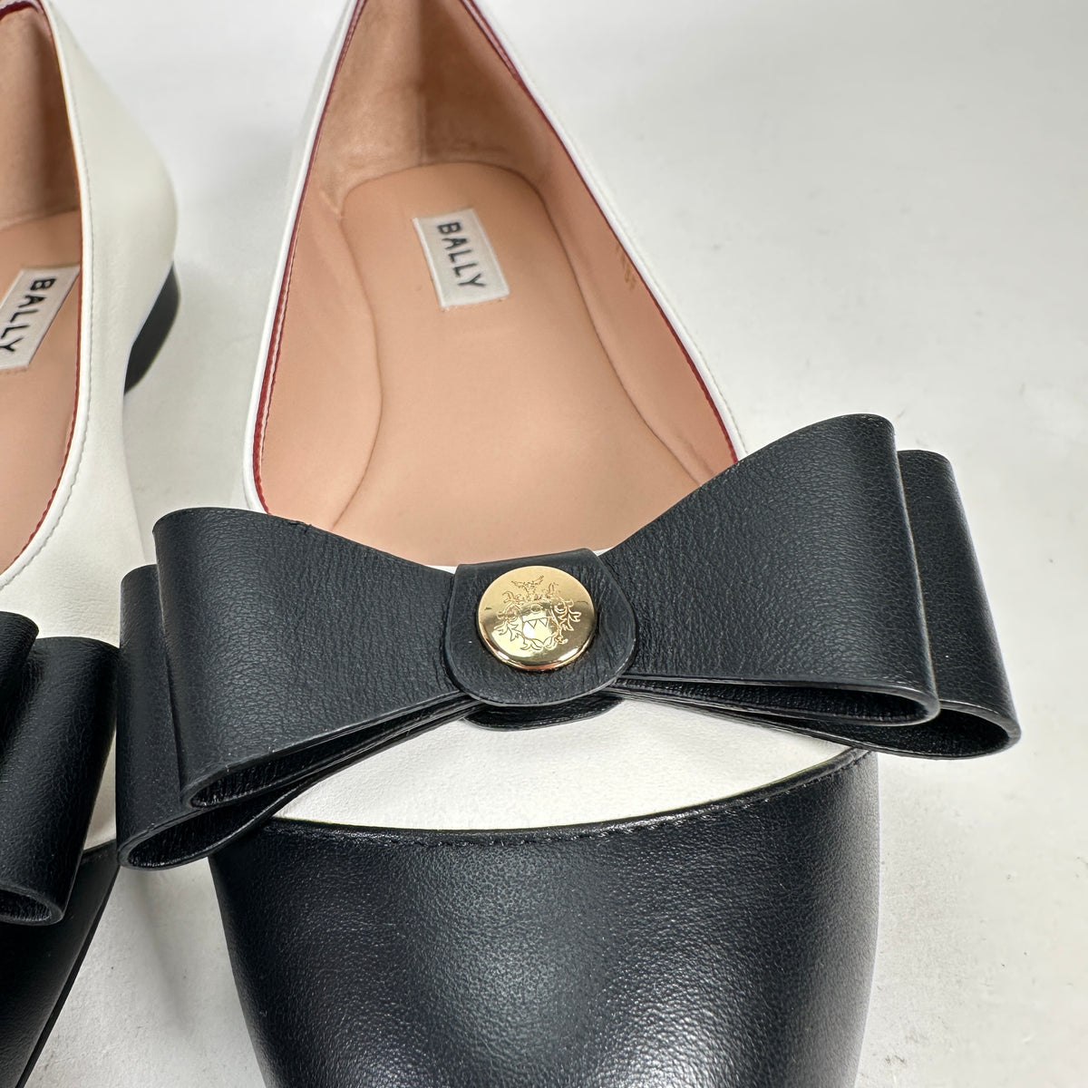 Yris Ballerinas - White/Black - EU 37.5