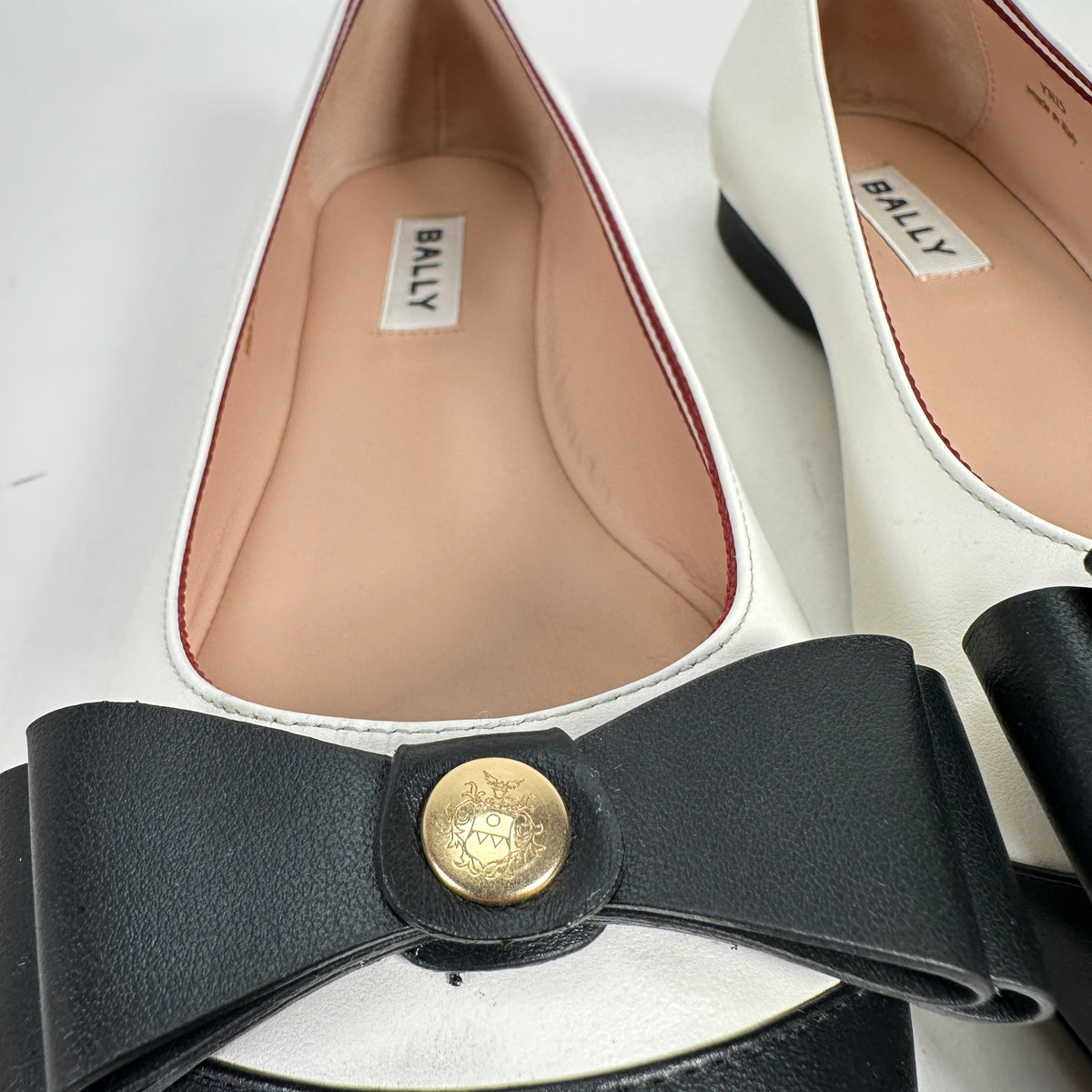 Yris Ballerinas - White/Black - EU 37.5