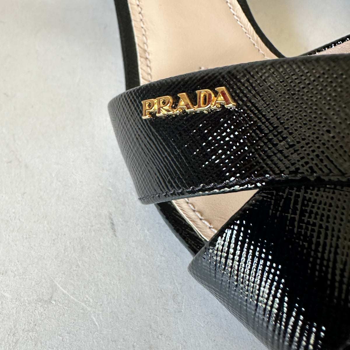 Ankle-Strap Sandals - Black - EU 39.5