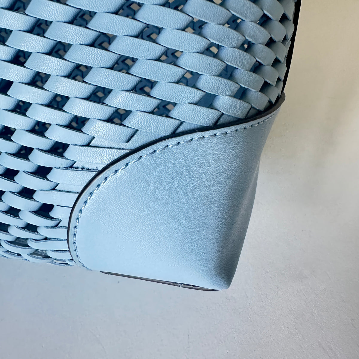 Eva Woven Large Tote - Light Sky